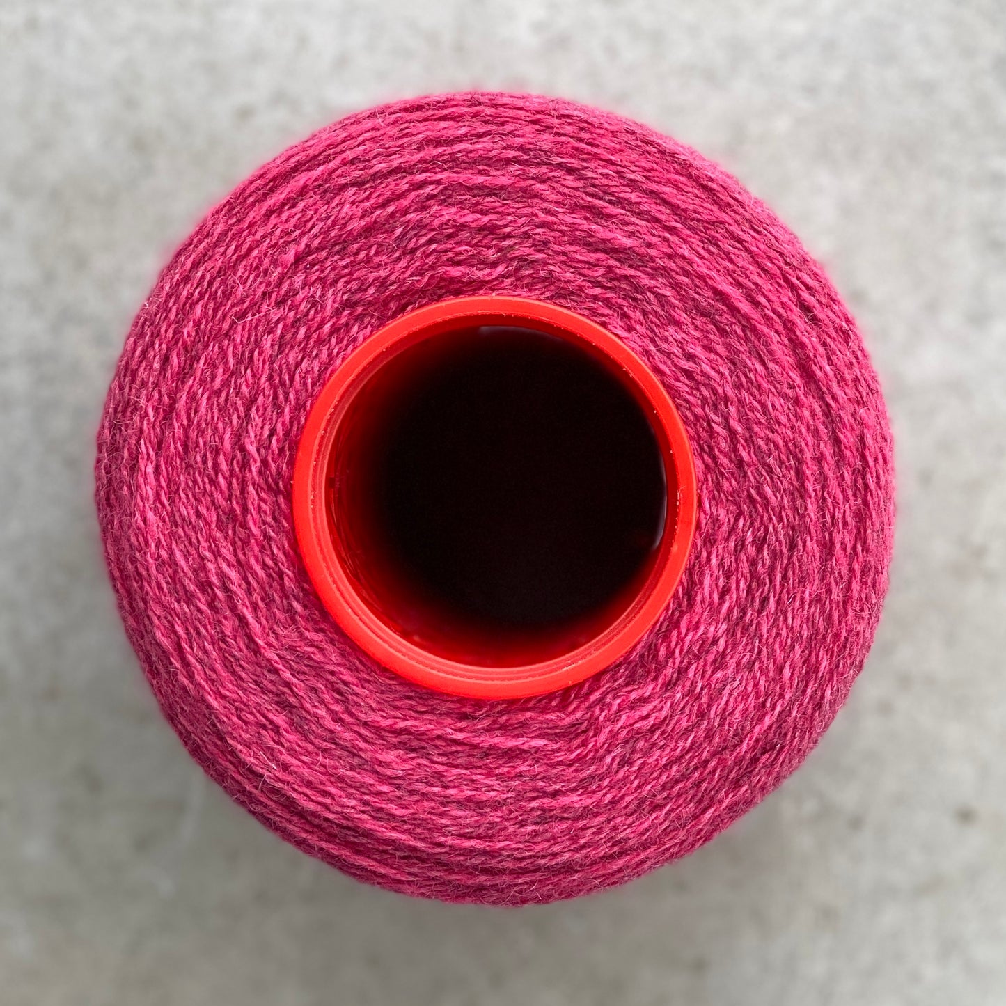 4 PLY - Fuchsia Pink IW6