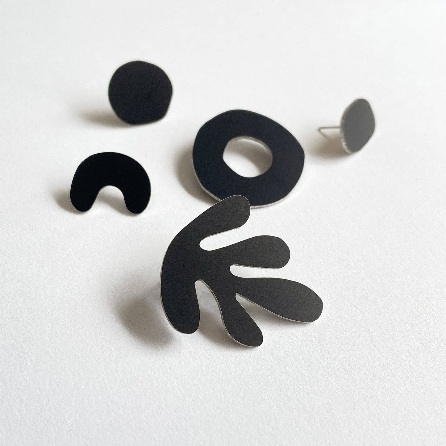 Black Seaweed Earring Set